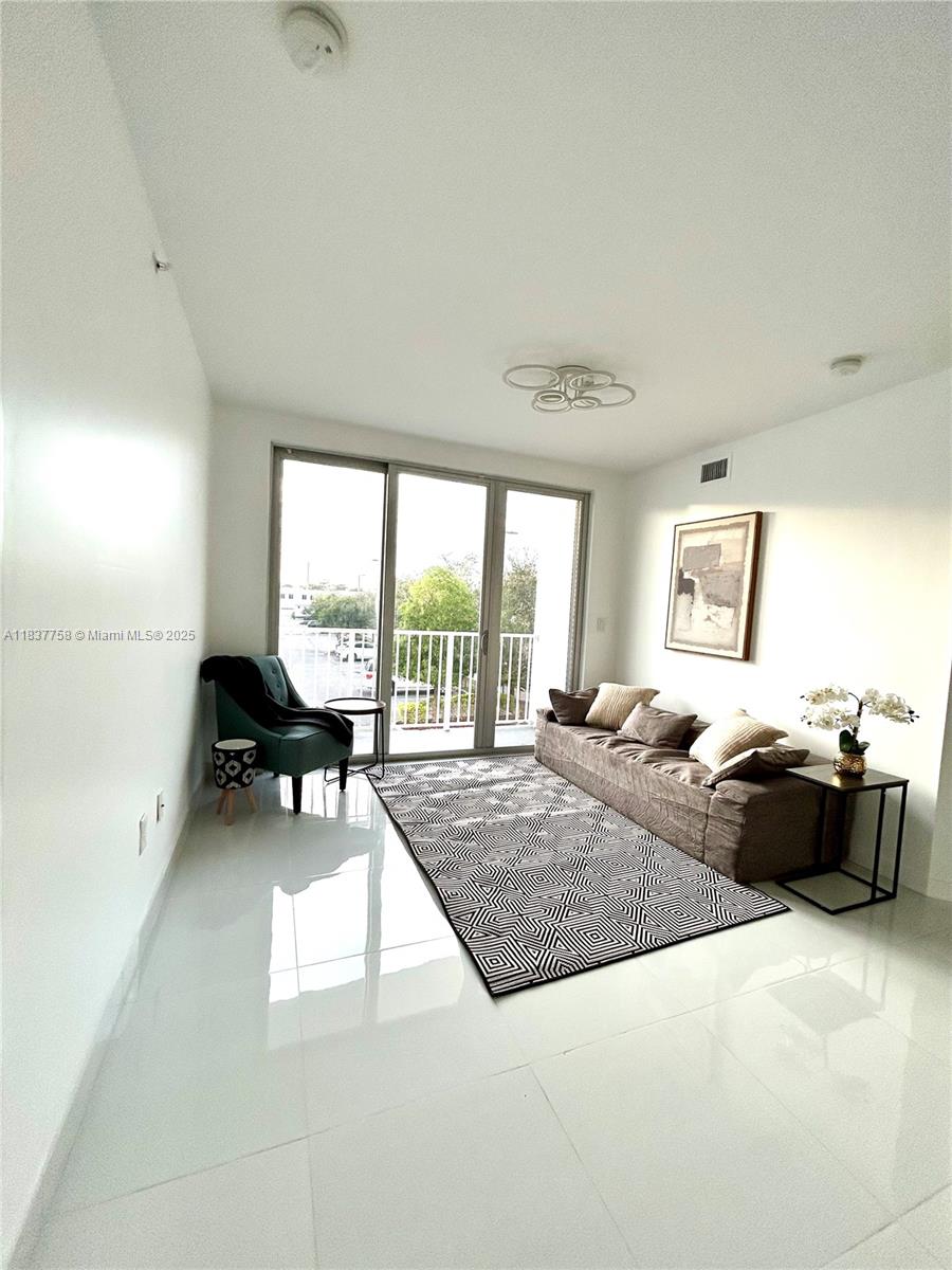 2651 NE 212th Terr 202 #202 Aventura FL