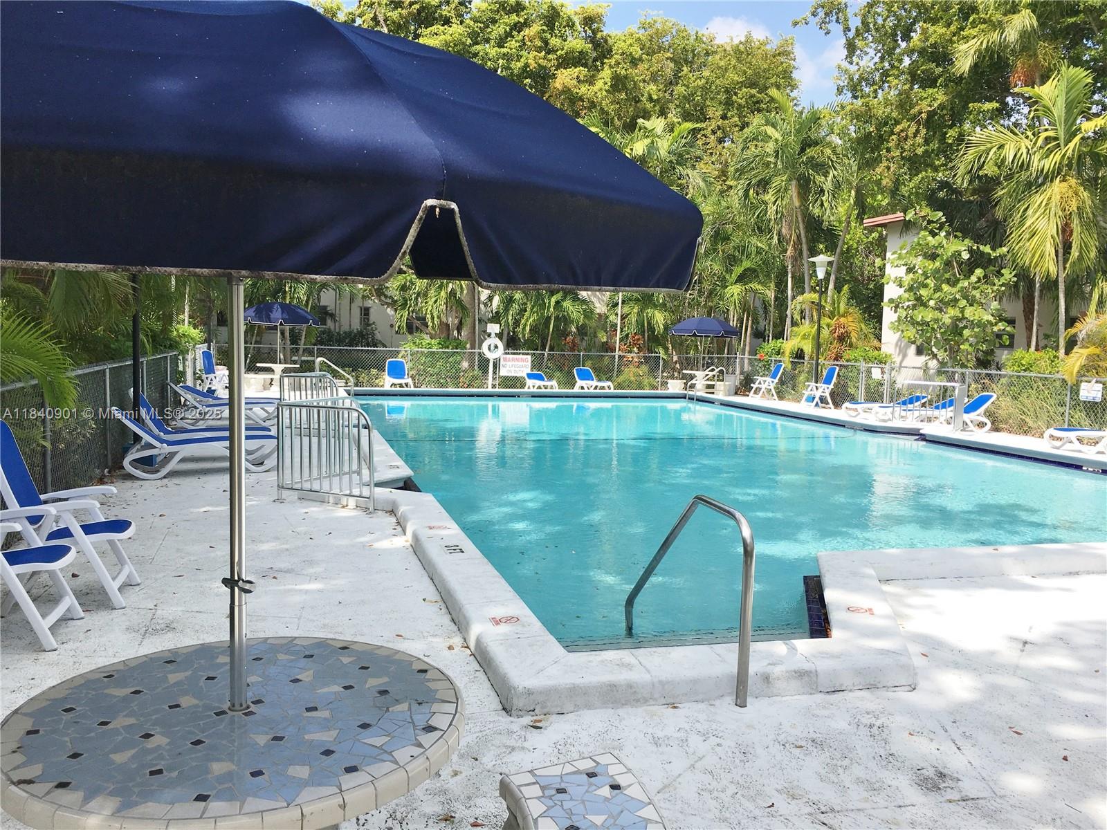 7965 SW 57th Ave 54B #54B Miami FL