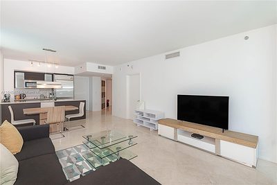 55 SE 6th St 1507 #1507 Miami FL