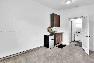 10800 NW 22nd Ct Miami FL