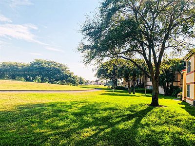 3360 N Pinewalk Dr N 1315 #1315 Margate FL