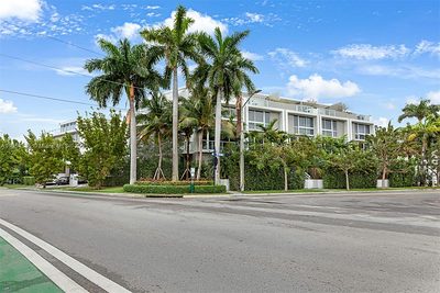 1000 99th St 1 #1 Bay Harbor Islands FL