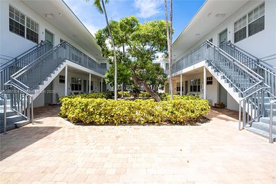 320 84th St 2 #2 Miami Beach FL