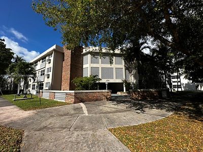 6580 Santona St A-40 #A-40 Coral Gables FL