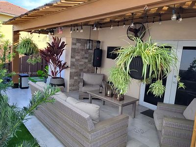 18816 NW 52nd Ct Miami Gardens FL