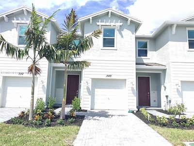 390 SE Crossoak Lane Port St Lucie FL