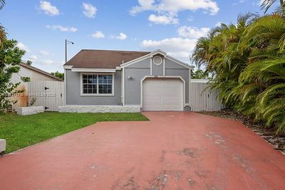 8881 SW 21st St Miramar FL