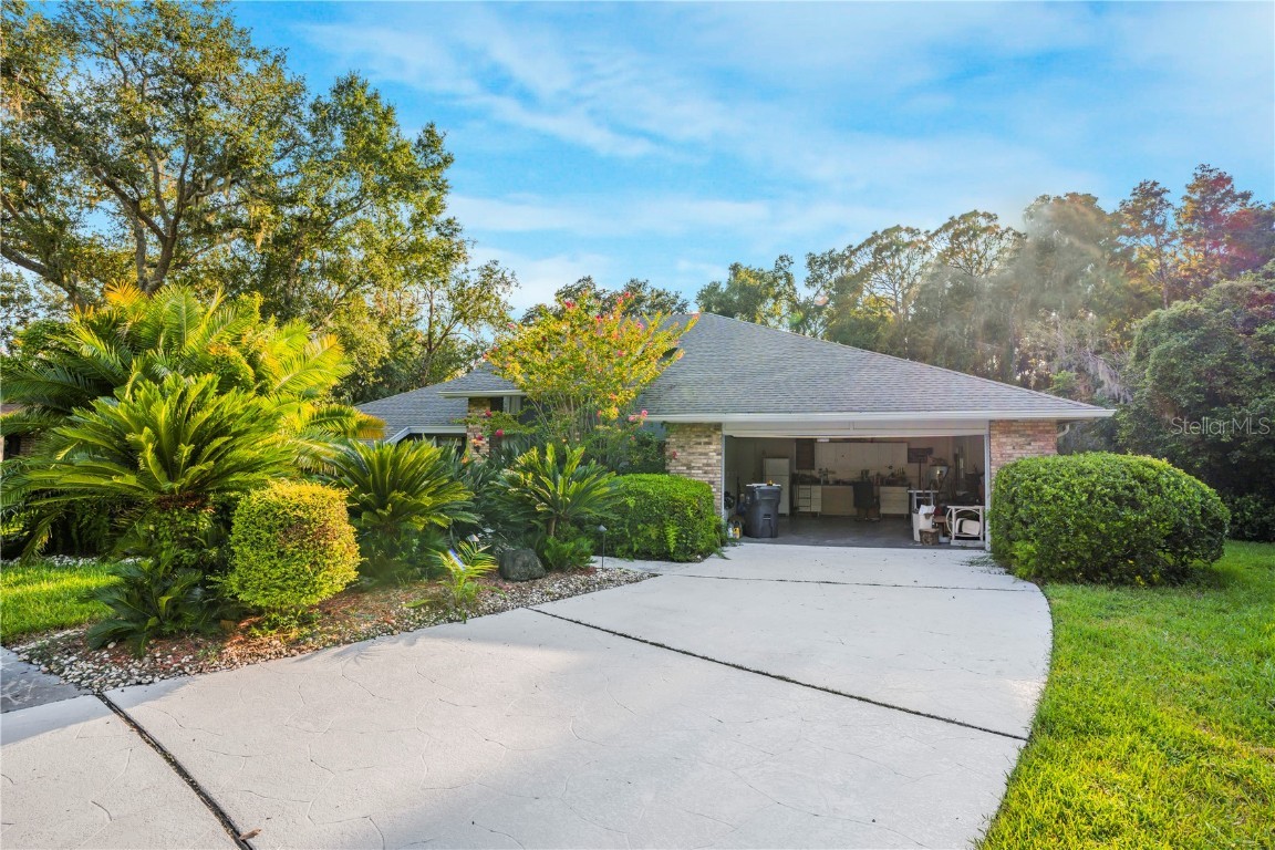5701 AINSWORTH COURT W Tampa FL