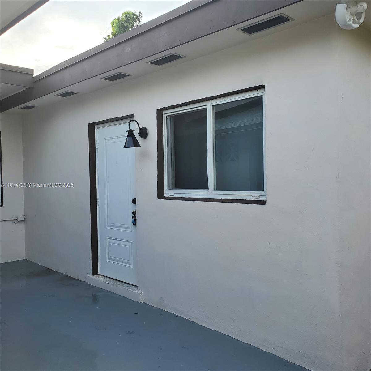 326 NE 118th St (Efficiency) 2 #2 Miami FL