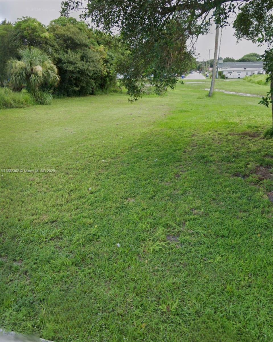 1015 Avenue F Fort Pierce FL