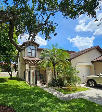 13707 SW 100th Ter 13707 #13707 Miami FL