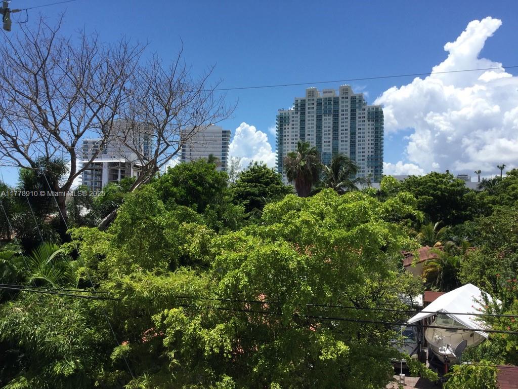 716 Michigan Ave 305 #305 Miami Beach FL