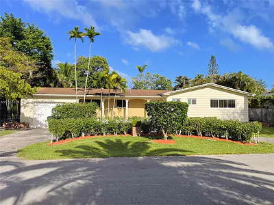 5965 SW 64th Pl South Miami FL