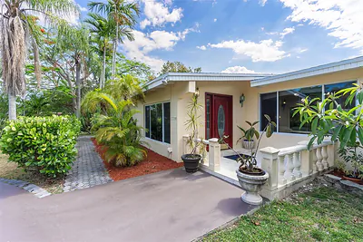 13590 SW 73rd Ct Pinecrest FL