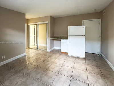 715 NE 6th St 5E #5E Fort Lauderdale FL