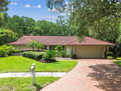5702 AINSWORTH COURT W Tampa FL