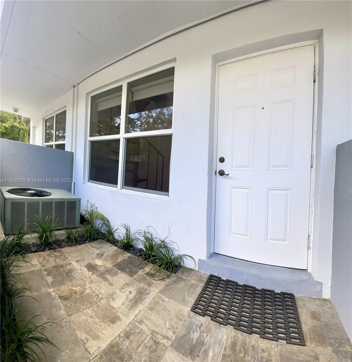3025 Mary St 5 #5 Miami FL