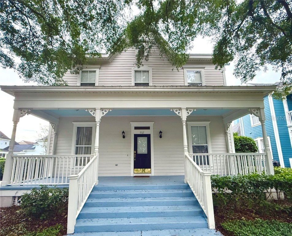 902 WATERSIDE DRIVE Celebration FL