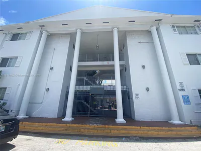 13700 NE 6th Ave 211 #211 North Miami FL