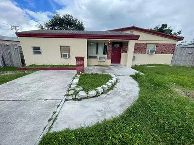 4327 SW 50th St B #B Dania Beach FL