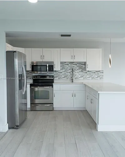 4174 Inverrary Dr 802 #802 Lauderhill FL