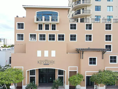 4242 NW 2nd St 712 #712 Miami FL