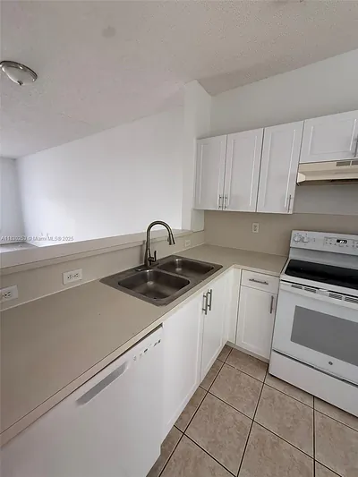 2211 SE 23rd Ter 2211 #2211 Homestead FL