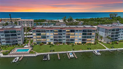 8977 MIDNIGHT PASS ROAD 224 #224 Sarasota FL