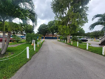 2836 Fillmore St 33 #33 Hollywood FL