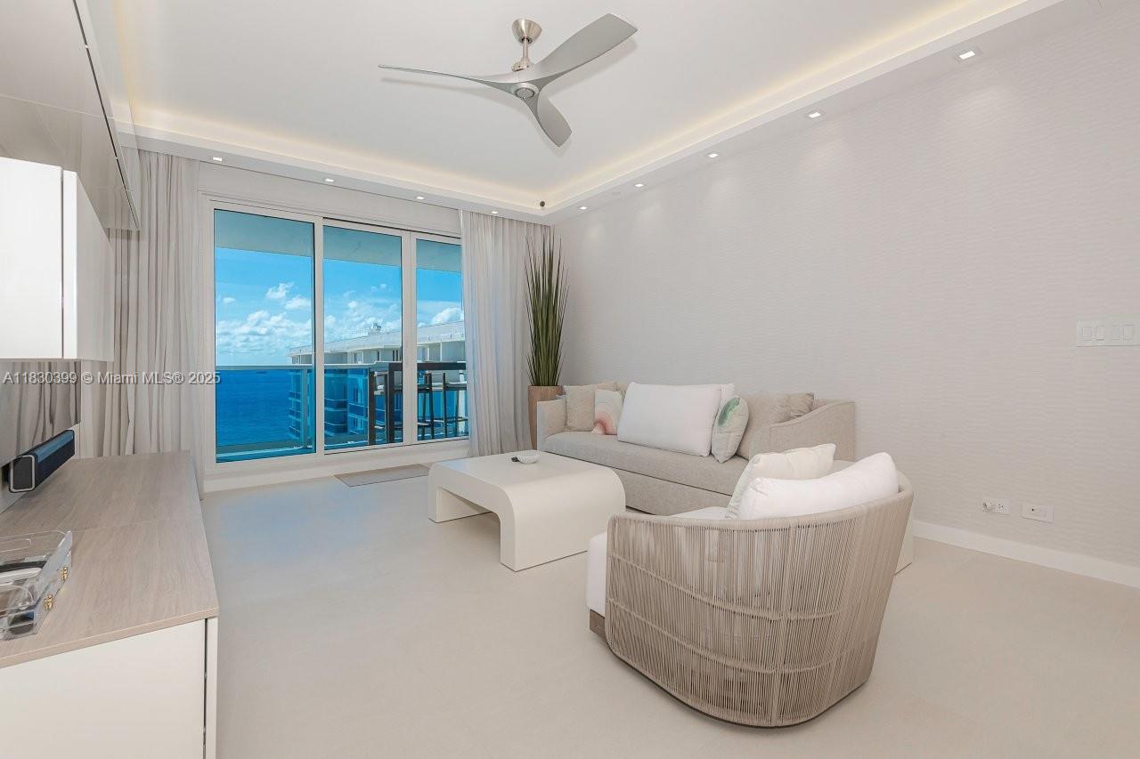 2301 Collins Ave PH20 #PH20 Miami Beach FL