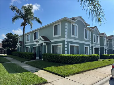 1635 FLUORSHIRE DRIVE Brandon FL