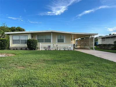 1353 WINDSOR STREET Tavares FL