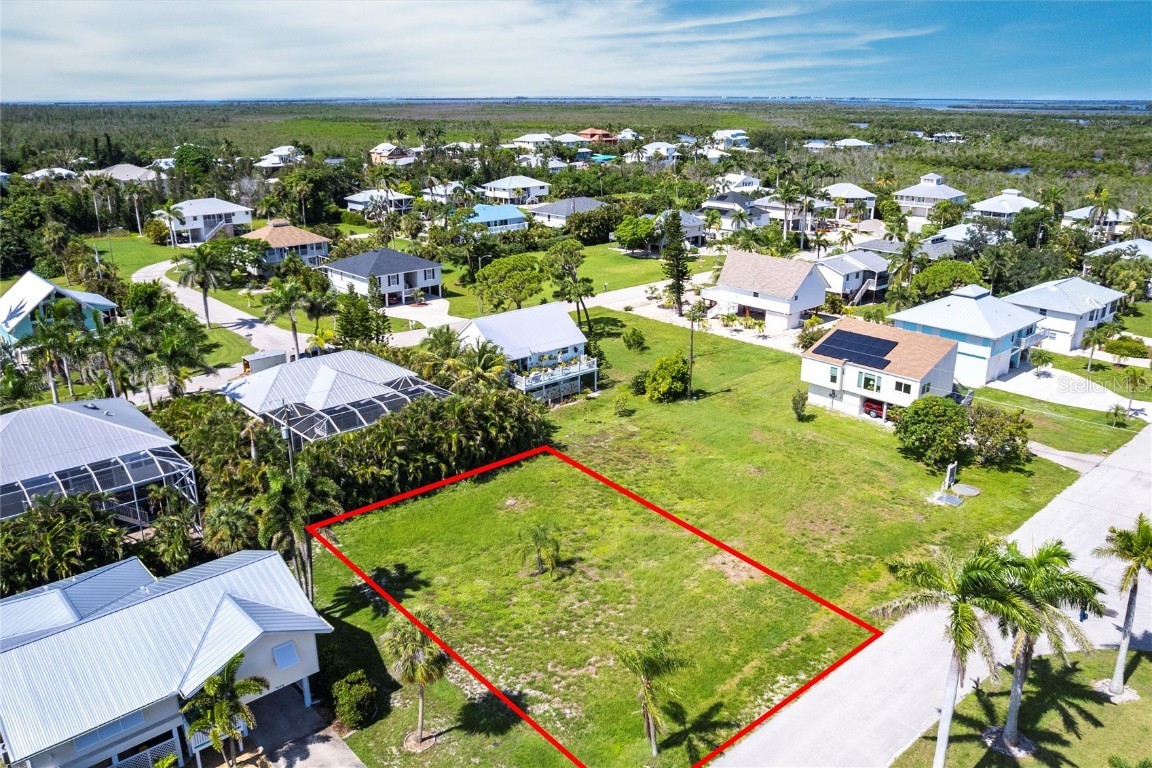 7869 BREAKWATER COURT Bokeelia FL
