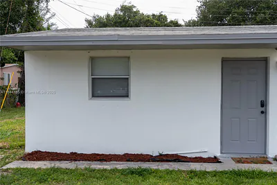 5500 SW 32nd St 1 #1 Pembroke Park FL