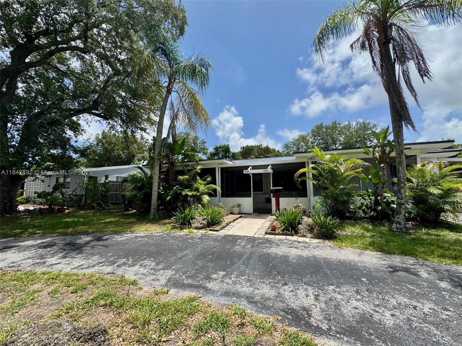 520 NE 137th St North Miami FL