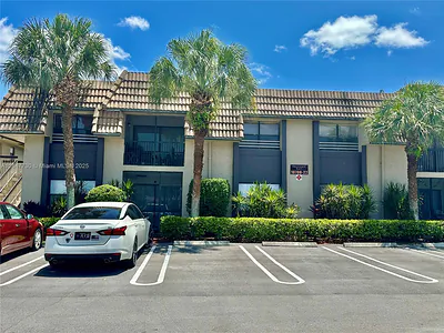 10722 Royal Palm Blvd 8-2 #8-2 Coral Springs FL