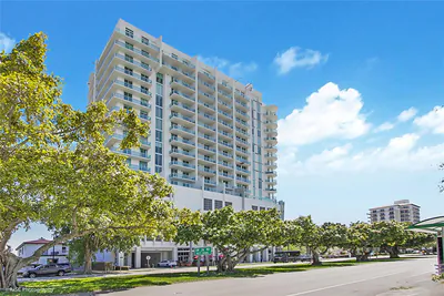 2525 SW 3rd Ave PH-04 #PH-04 Miami FL