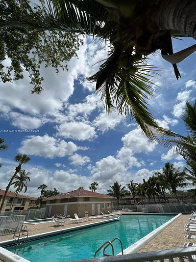 9992 Twin Lakes Dr 35-H #35-H Coral Springs FL