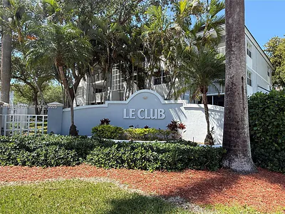 8590 SW 212th St 204 #204 Cutler Bay FL