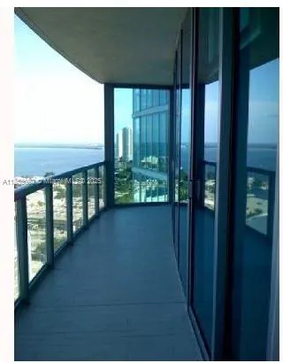 888 Biscayne Blvd 2811 #2811 Miami FL