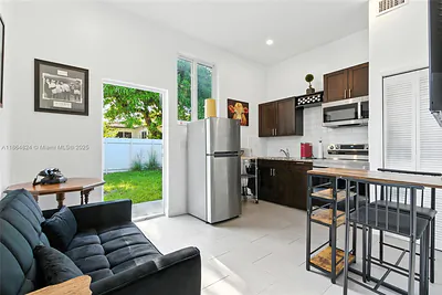 2301 SW 82nd Pl Miami FL