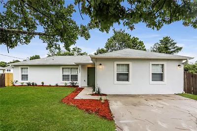 1697 COURTLAND BOULEVARD Deltona FL