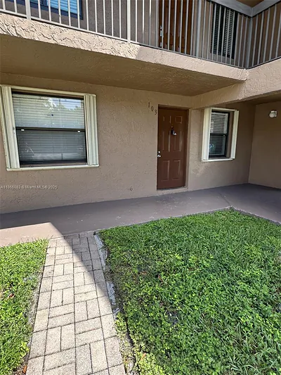10003 Winding Lake Rd 103 #103 Sunrise FL
