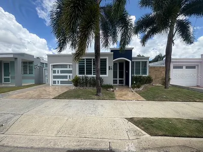Praderas de CEIBA NORTE Juncos PR