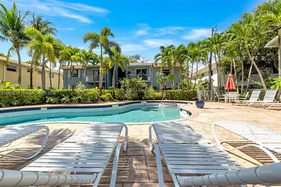 2607 NE 8th Ave 20 #20 Wilton Manors FL
