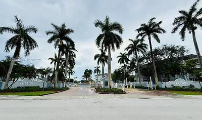 8660 SW 212th St 108 #108 Cutler Bay FL