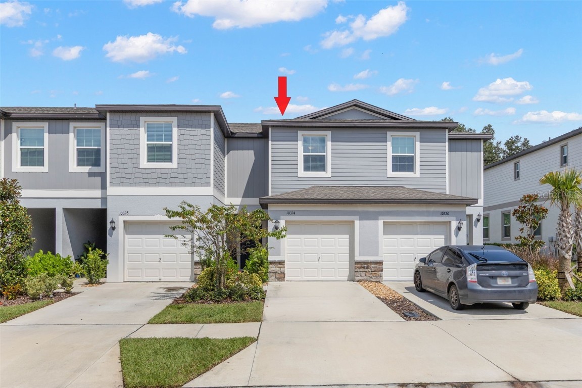 10324 TRUMPET HONEYSUCKLE WAY San Antonio FL