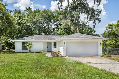 841 W MAY STREET Deland FL