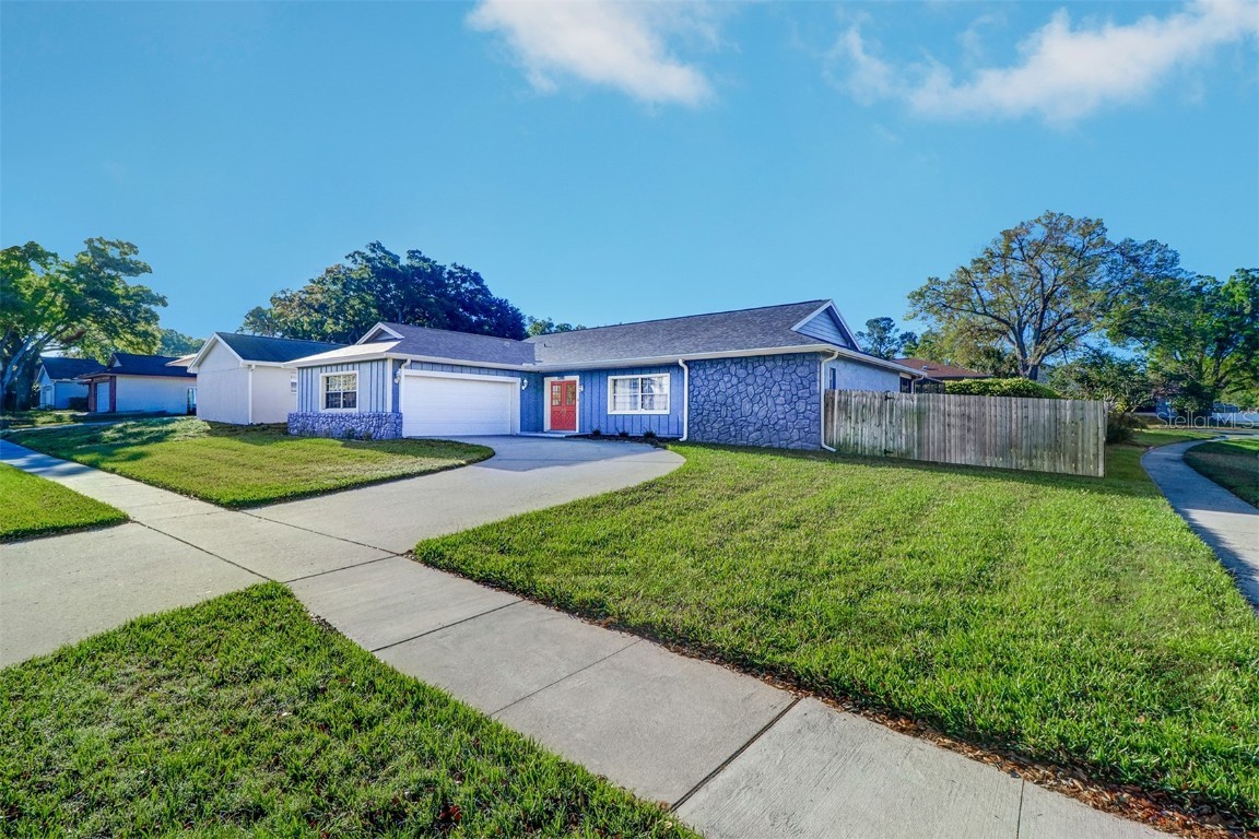 2200 CITRUS VALLEY CIRCLE Palm Harbor FL