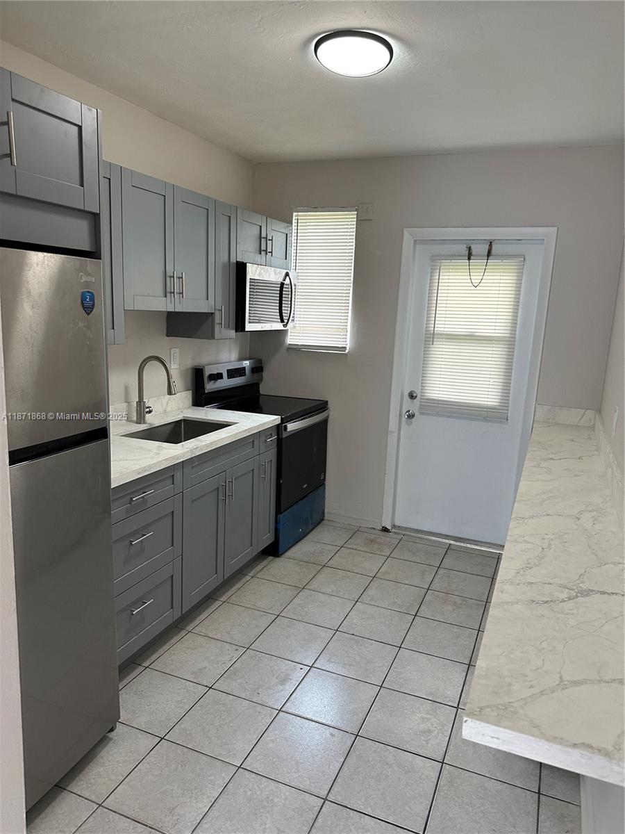 4210 SW 25th St 4 #4 West Park FL